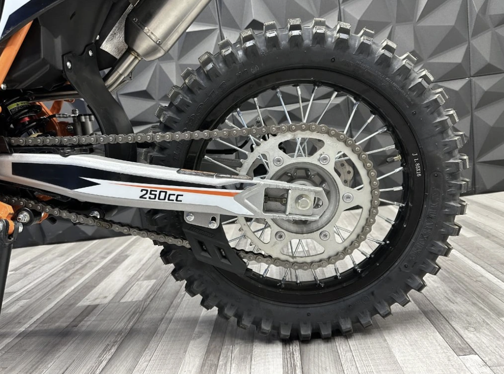 ZumavK5_250_oranž-12